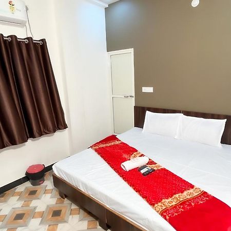 Hotel Rudraksh Ujjain Buitenkant foto